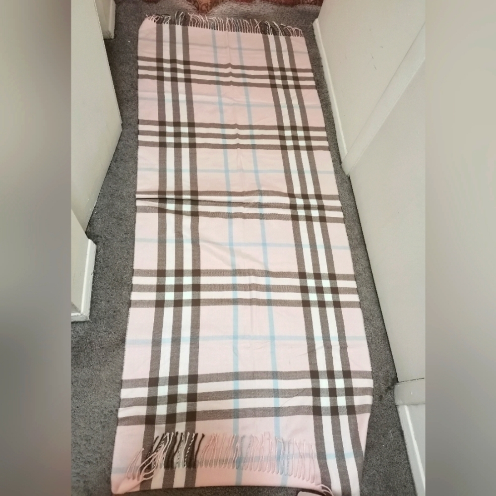 Royal Rossi 100% Mongolian Cashmere Plaid Extra Large Scarf.